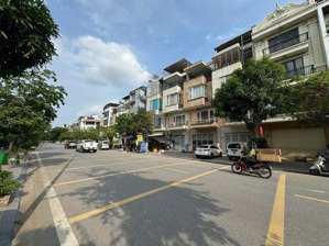 bán liền kề văn phú trục chính kinh doanh đường 24m: sổ 100m2/5t/5m mt thông sàn thang máy kd 21 tỷ