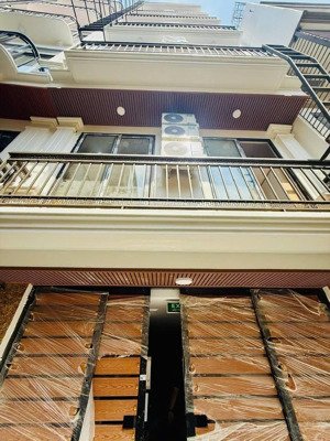 gà đẻ trứng vàng - nhà dòng tiền - lãi ròng hàng tháng - 18 phòng khép kín - sát hồ