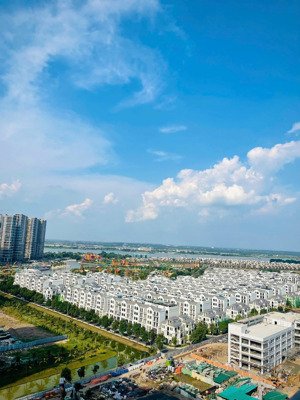 bán lỗ căn hộ lumiere boulevard 800tr, 2pn góc 74m2, tầng cao, view triệu đô