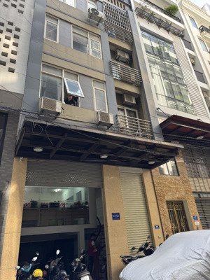 phân lô liền kề lê văn lương 80m2, mặt tiền 6.1m giá 40 tỷ hơn.
