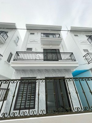 cam kết nhà mới rẻ nhất hưng đạo ( đại thành cũ) 45m2*4t, 4pn chỉ 3,4 tỷ. gần kđt đô nghĩa, vđ 4