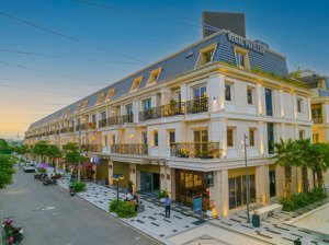 chính chủ ngộp bank bán gấp căn shophouse 5 tầng tttp đà nẵng - trục trung tâm của khu tổ hợp vip