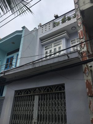 cho thuê nhà hxh an dương vương, 1 lầu sân thượng, 3pn