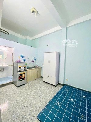 cho thuê phòng trọ hẻm xe hơi gần lê văn sỹ phú nhuận