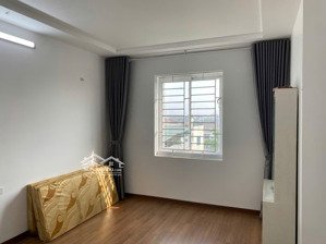 cần bán căn gấp căn chung cư ruby 1 giang biên, long biên, 2 ngủ và 2wc