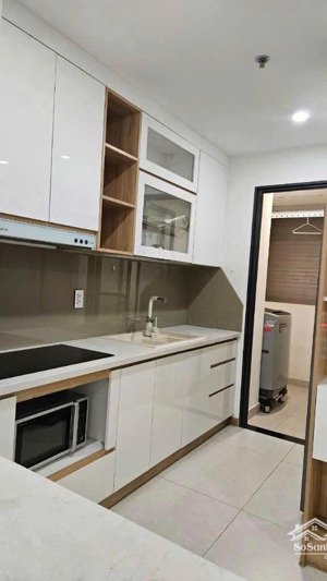 bán căn góc 3pn giá tốt, view đẹp new city thủ thiêm q2. rộng 101m2 full nội thất. lh 