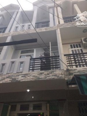có căn nhà cần bán dt 20m2/ 2ty4 ,phường tân thới nhất,quận 12,shr,hẻm oto, còn bớt , 2 lầu 1 trệt