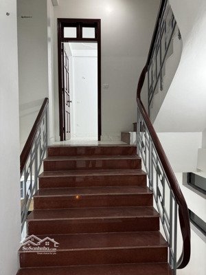 bán nhà ngọc thụy, ô tô vào nhà, gần khai sơn hill: dt65m; 4t; nhỉnh 11 tỷ