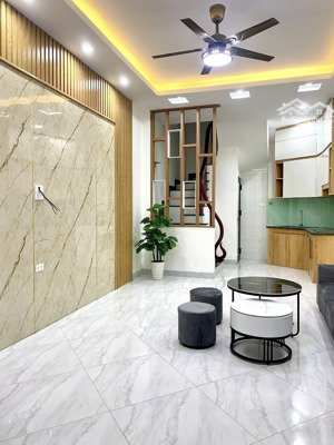 nhà đẹp 34m, 5 tầng, giá 7 tỷ, tại ngô quyền, phường la khê, hà đông.