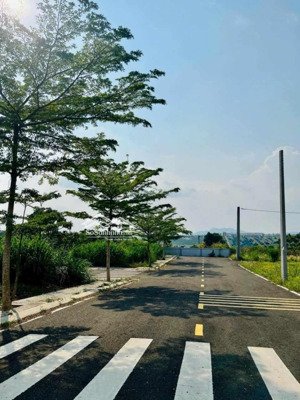 đất dự án, đã có sổ đỏ. gần đường cao tốc dầu giây, liên khương