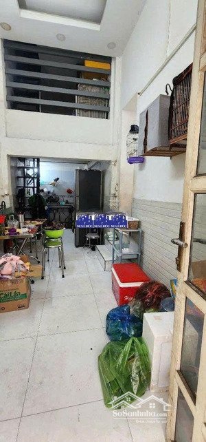 cho thuê nhà hẻm 4m(xh) thành thái, p.14, q.10 giá 10tr