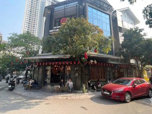 cho thuê nhà phố trung hoà - lưu quang vũ, dt : 50m, mt rộng : 15m, via hè rộng 50m,phù hợp kd cafe