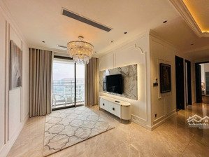 bán nhanh m8 3pn 2vs 126m2 đầy đủ nội thất. lầu cao view thoáng. giá 15.5 tỷ all in