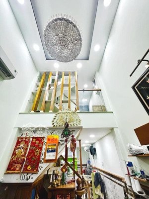 nhà đẹp 5 tầng, lê hồng phong, hùng vương, quận 10, dt 40m2, hẻm thông 5m, giảm còn 7 tỷ nhỉnh tl