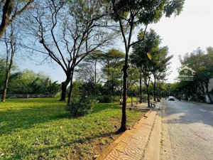 bán lô đất 7x20m, 140m2 xây được hầm 4tầng mt kdc tân quy đông p.tân phong, q.7