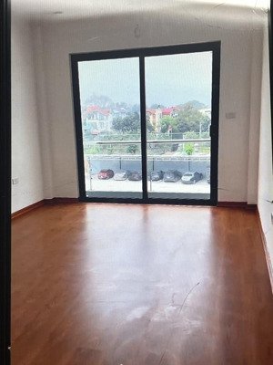 bán nhà văn hội, ô tô đỗ cổng nhỉnh 5tỷ nhà mới 5 tầng 3 ngủ viêw sân chơi thoáng vĩnh viễn