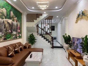 bán nhà hẻm xe tải tô hiến thành p14 quận 10,dt 5 x 20m1trệt 2 lầu sân thượng ( nở hậu ), giá 18 tỷ