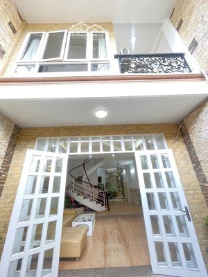 bán nhà hxh 8m trải nhựa, hẻm rộng, nhà mới ngay trường chinh tân bình ( 5 x 16,5 ) 3 tầng
