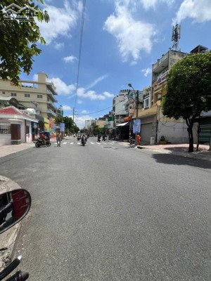 chính chủ cần bán gấp nhà mt 217 bình thới, p.9, quận 11