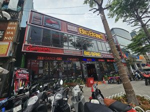 cho thuê nhà mặt phố hai bà trưng 100m x 4t mt 7m hợp spa,văn phòng,showroom,phòng khám,nhà hàng