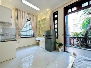 studio, 30m, full nội thất,cửa sổ trời thoáng sáng bancol, bình thạnh
