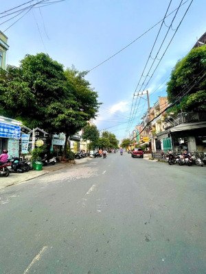 sát mặt tiền phan văn trị - mặt tiền kinh doanh - 100m2, ngang 5m, đường 12m đối diện công viên