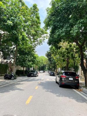 khu biệt thự vườn đào 150m² mt 13m, 57.5 tỷ ô tô đỗ xây được 8 tầng