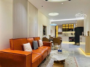 cần bán gấp căn hộ 3 phòng ngủ sky garden 2, phú mỹ hưng (nhà mới 100%)
