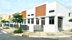 với tài chính 360tr sở hữu ngay nhà phố với diện tích 68m2 tại trảng bàng - shr - chính chủ