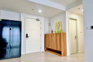 cần tiền bán căn 2pn 84m2 siêu đẹp tầng cao view lm81 sông vạn phúc city full nội thất - mua ở ngay