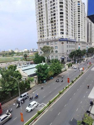 bán nhà mt 12m cư xá lê đại hành , p13 , q11 , 10 x 15m , 3 tầng , 25 tỷ thương lượng