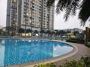 em toàn bán căn hộ 2pn 80m2 - view bể bơi cực đẹp