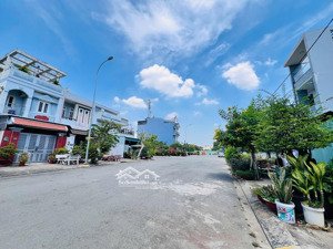 nhà 2 tầng mặt tiền đường 20m - đs - p.tam bình - ngang 4,5m - dt: 118m2 giá 9 tỷ