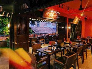 cho thuê biệt thự làm mặt bằng kinh doanh nhà hàng tại trung tâm thảo điền mặt tiền siêu rộng 18m