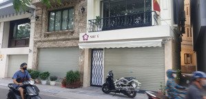 bán cửa hàng tầng 1 sổ đỏ chính chủ mặt phố huế diện tích 36m2 mặt tiền 4m vị trí đẹp, giá 17 tỷ