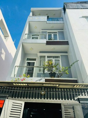 bán nhà hxh phạm văn chiêu, p16, gv, 4.2 x 13m, 4 tầng, giá: 6.7 tỷ tl