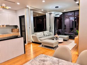 e ánh cần bán gấp căn 108m tại the garden hill thiết kế 4 phòng ngủ giá tốt , lh 