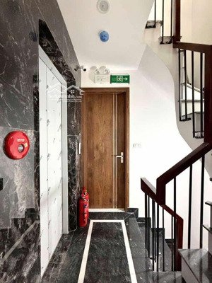 căn hộ dịch vụ nguyễn khang - 12 phòng doanh thu 1 tỷ/năm