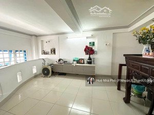 nhà 3 tầng- 51 m2 nở hậu - hẻm 4m - nhỉnh 6 tỷ - gần q.1 -xô viết nghệ tĩnh, bình thạnh