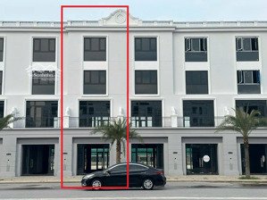còn 1 căn shophouse giáp quảng trường, gần tttm vincom, giá full nhỉnh 10 tỷ/căn, lh 