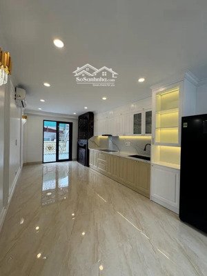 chính chủ bán nhà phố kim ngưu 45m2 xây 5 tầng mới; thang máy tiện nghi. ô tô đỗ cửa giá 14,8tỷ
