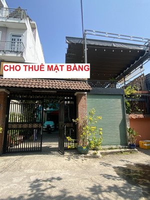 cho thuê mặt bằng kinh doanh 180m2, 1 trệt, 1 lầu, 2wc, 1 p.ngủ, 1 bếp --- giá 23 triệu/tháng
