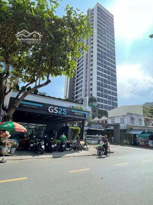 bán góc 2mt quốc hương, thảo điền, quận 2 - 8x25m cấp 4 - giá 85 tỷ