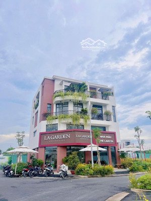 chính chủ gửi bán căn shophouse shr giá chỉ 3tỷ6 bao sang tên công chứng phù hợp kinh doanh