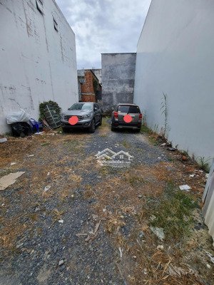 chính chủ cần bán đất 117m2, hẻm xe hơi vị trí đẹp đã có sổ, xây dựng ngay