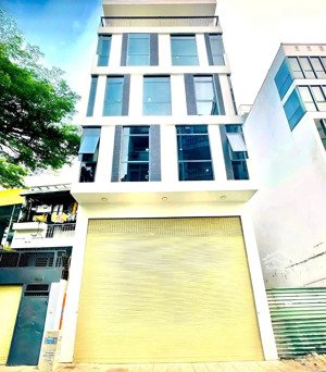 siêu phẩm nhà ốp kính sang trọng số 18a hoa sứ, p2, phú nhuận, tổng diện tích sử dụng 288m2