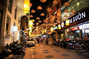 siêu phẩm tại phố tràng tiền với diện tích 50m mặt tiền 4m khu vực cực kỳ thu hút khách hàng
