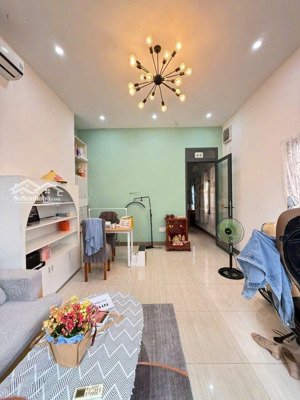 hiếm nhà gần nhà thờ, hẻm đi thông như này, lại ngay trung tâm biên hòa, tân mai ( tân tiến cũ)