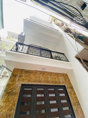 bán toà lô góc, cách mặt phố 10m, dòng tiền 65tr/tháng nhà mới đẹp 100%