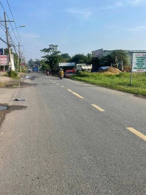 bán lô đất đtl trường thạnh mặt tiền lã xuân oai dt 111m2 thích hợp mua bán các nghành nghề 13tỷ5